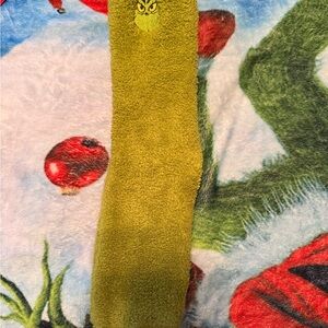 The Grinch “Always Naughty” Fuzzy Socks – Christmas Edition
